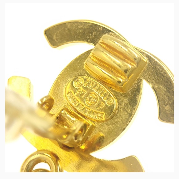 CHANEL Coco Mark Turn Lock Pearl Effect Earrings Gold - Picture 8 of 8